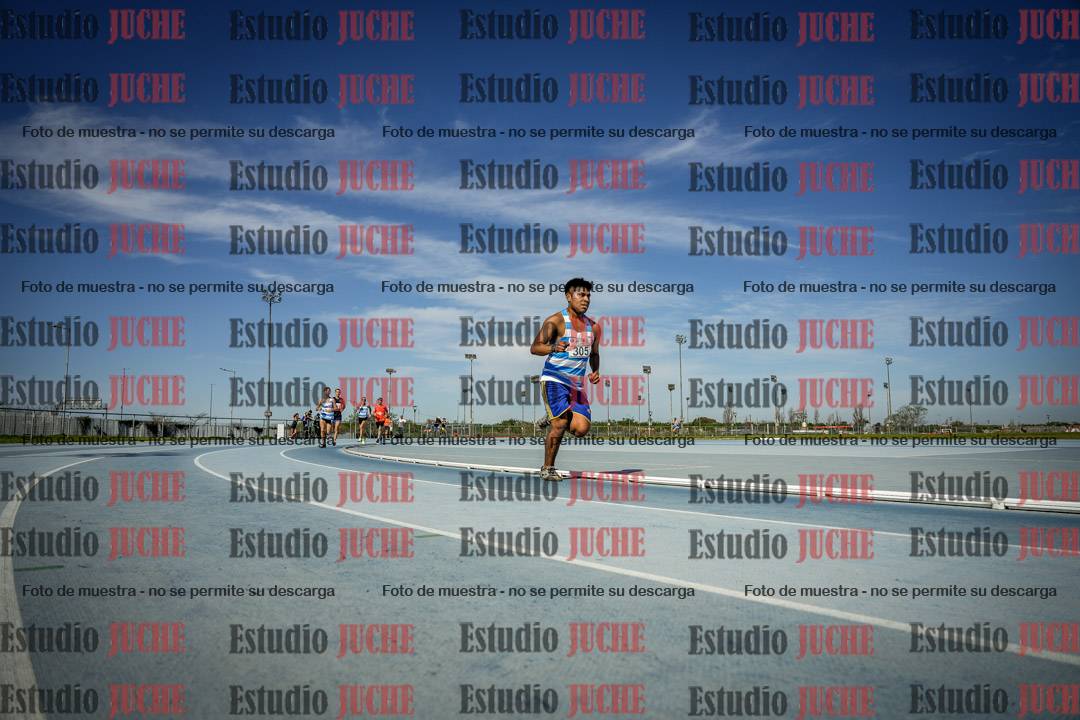 Fotos de los 3000 m llanos de varones