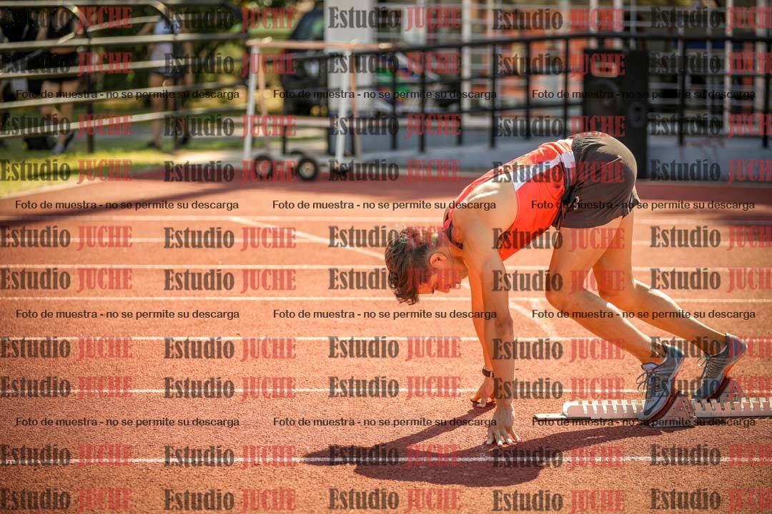 Fotos de los 400 m llanos de varones