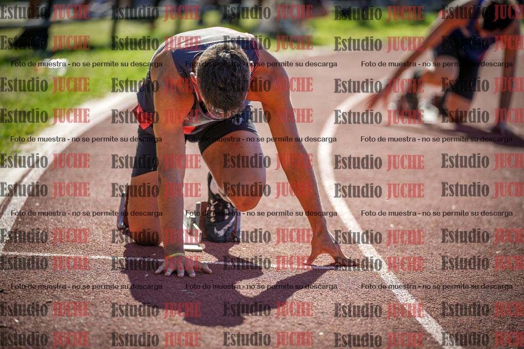 Fotos de los 400 m llanos de varones