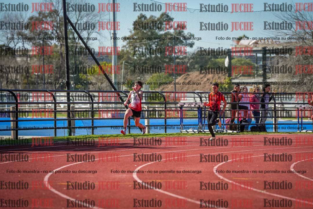 Fotos de los 200 m llanos de varones