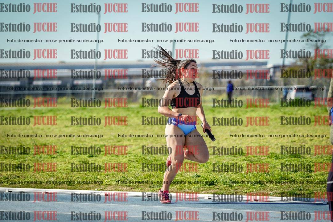 Fotos de las Postas 4x400 m de mujeres y varones