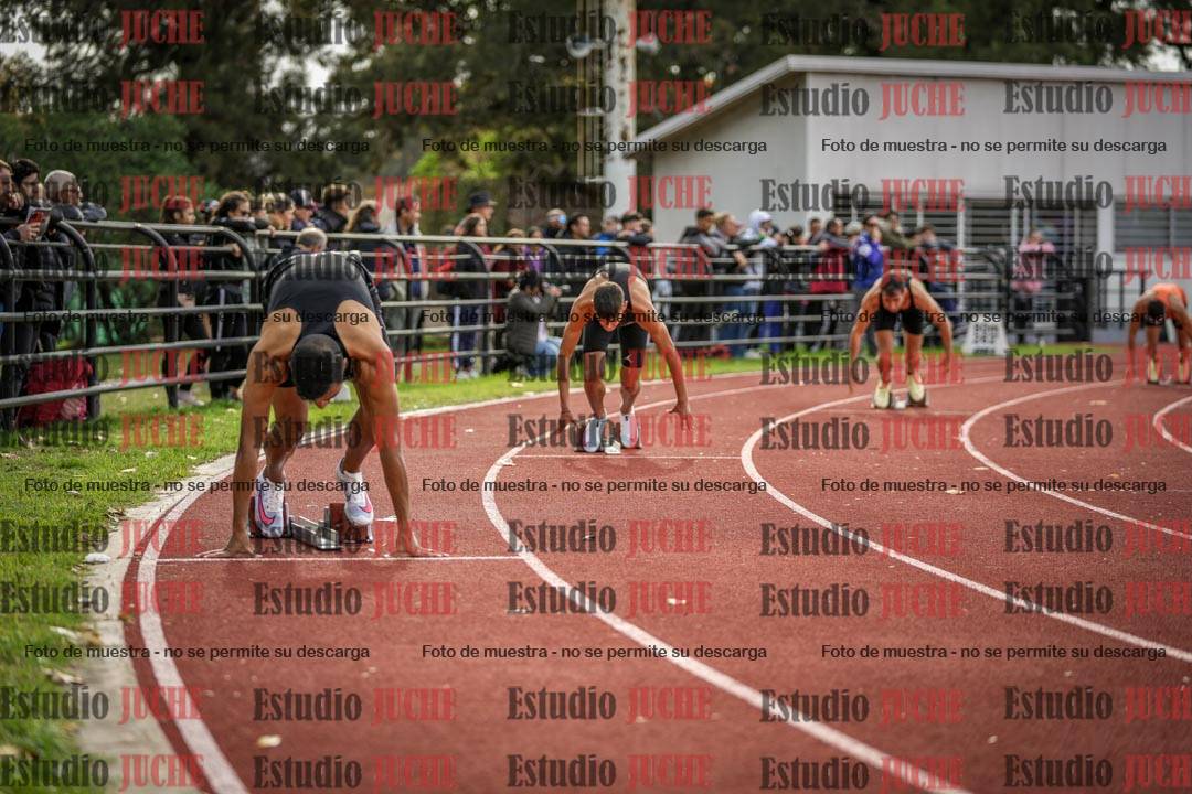 Fotos de los 400 m llanos de varones