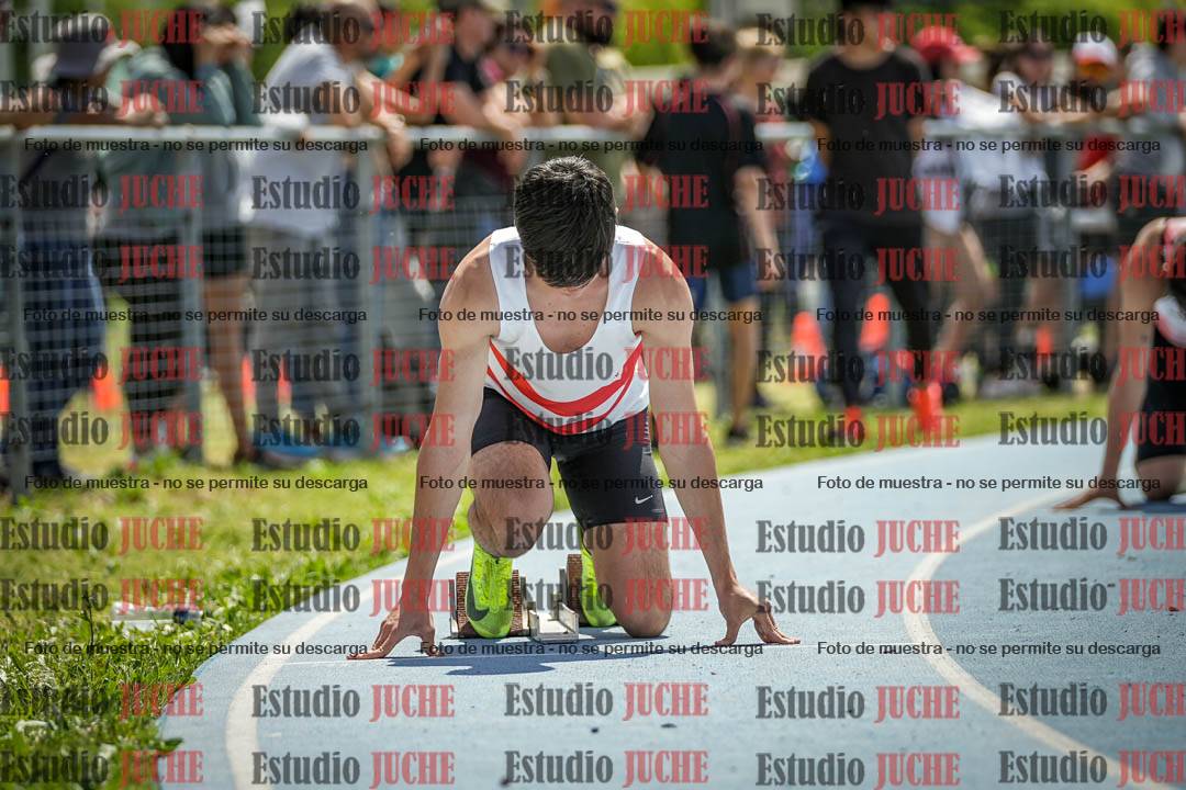 Fotos de los 400 m llanos de varones