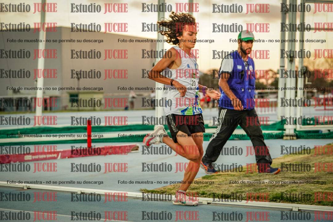 Fotos de los 3000 m llanos de varones