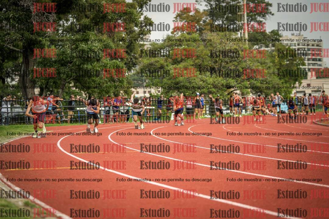 Fotos de los 200 m llanos de varones
