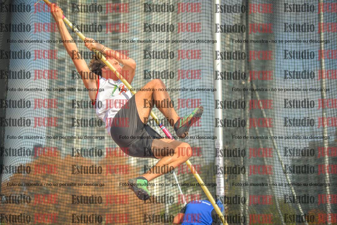Fotos del salto con garrocha de varones - decatlón 8