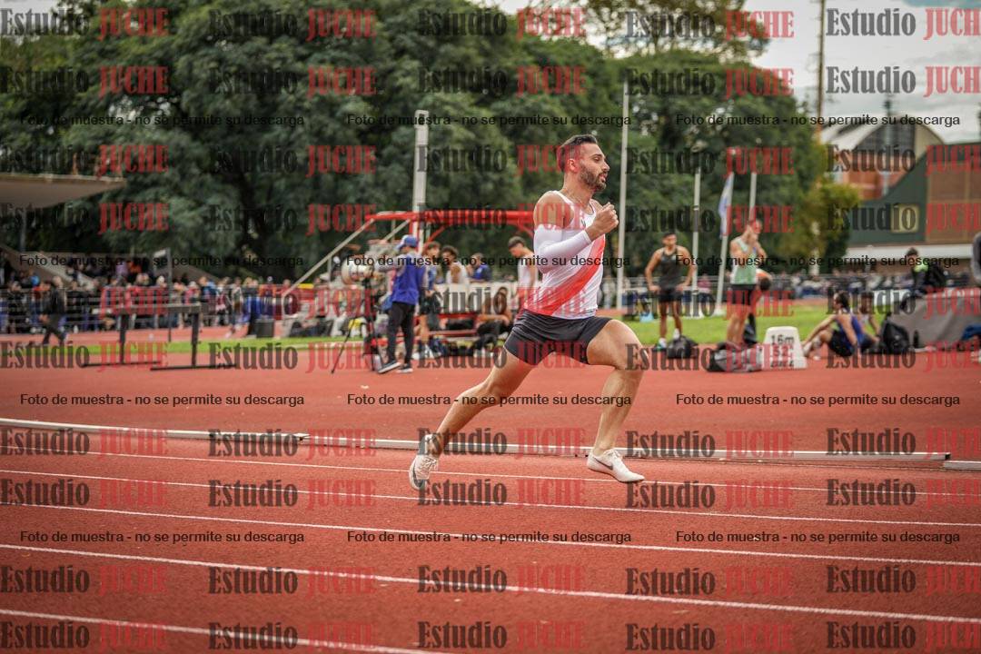 Fotos de los 400 m llanos de varones