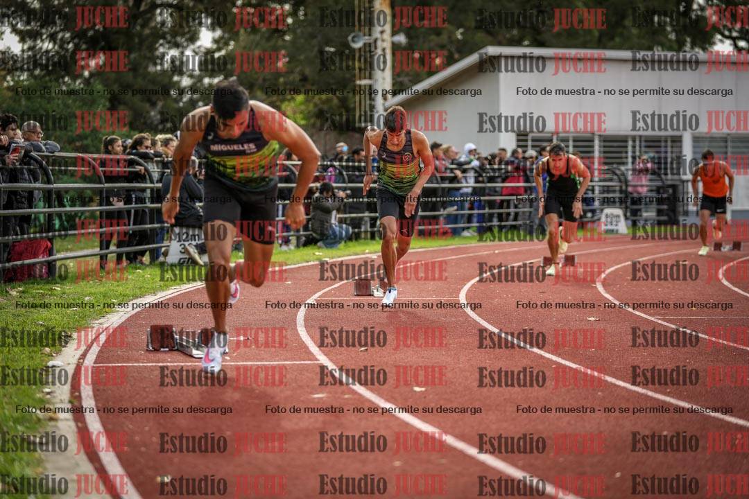 Fotos de los 400 m llanos de varones