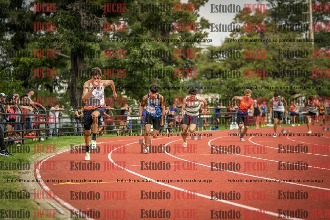 Fotos de los 200 m llanos de varones