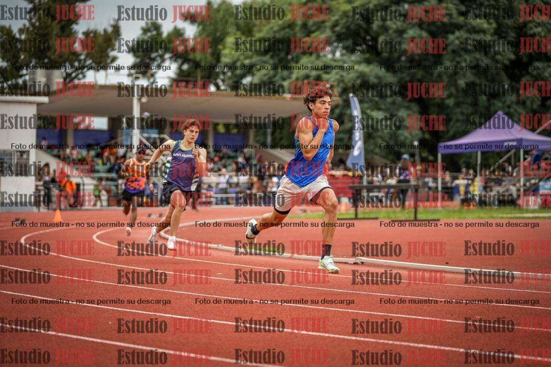 Fotos de los 400 m llanos de varones