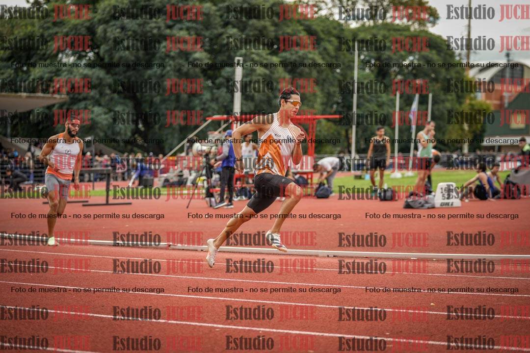 Fotos de los 400 m llanos de varones