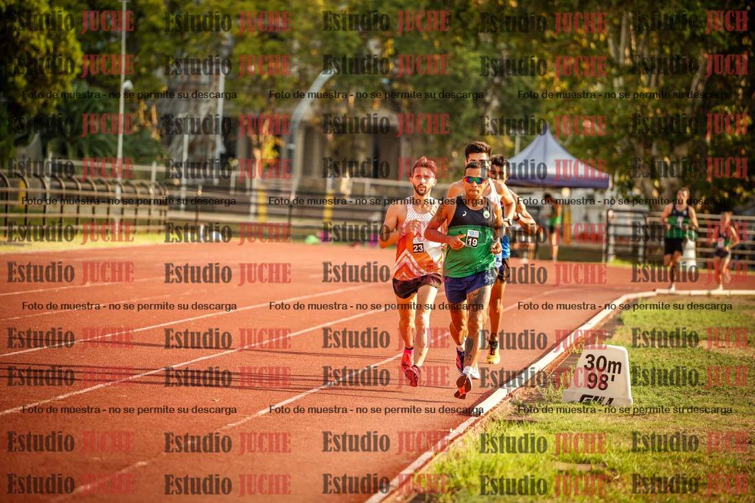 Fotos de los 5000 m llanos de mujeres y varones