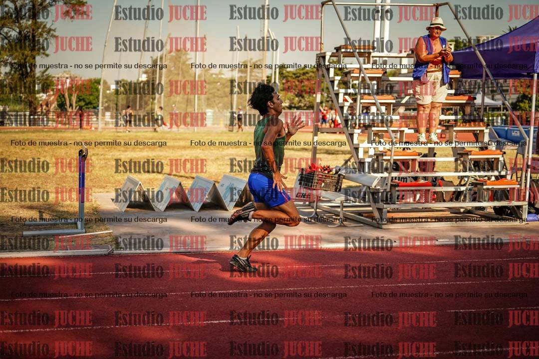 Fotos de los 800 m llanos de varones