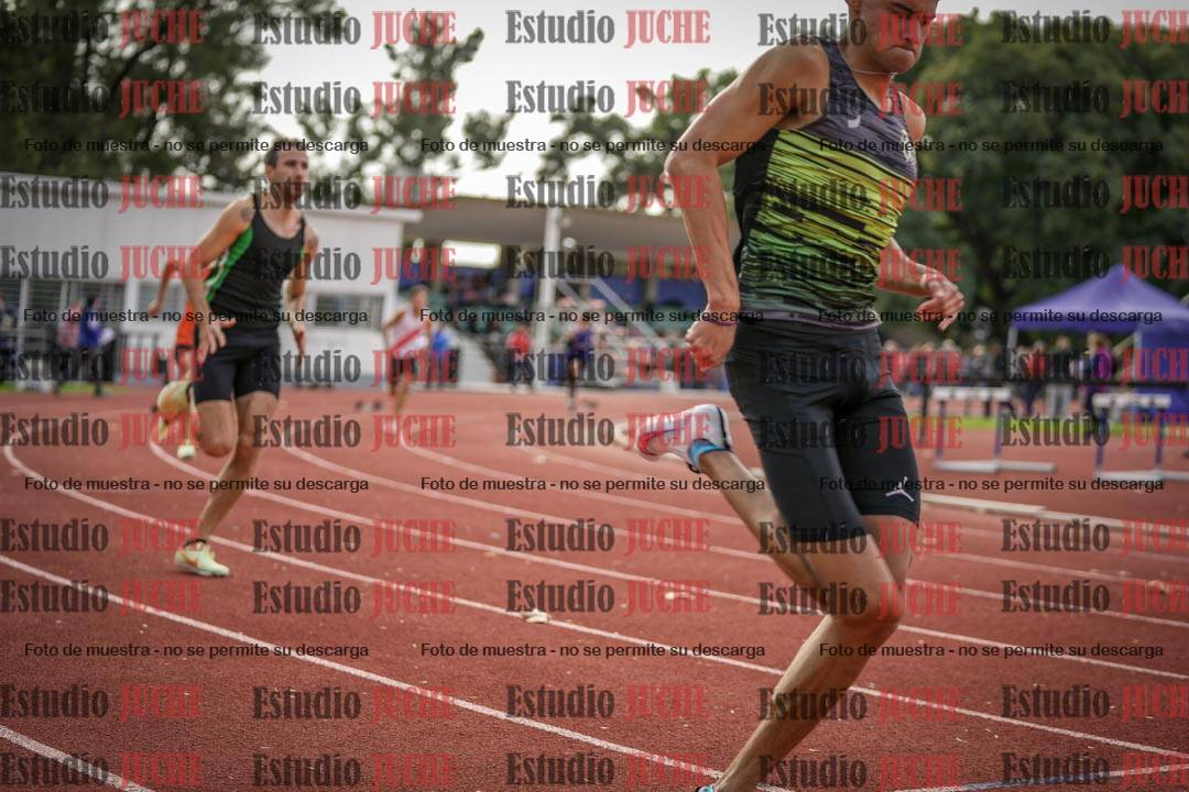Fotos de los 400 m llanos de varones