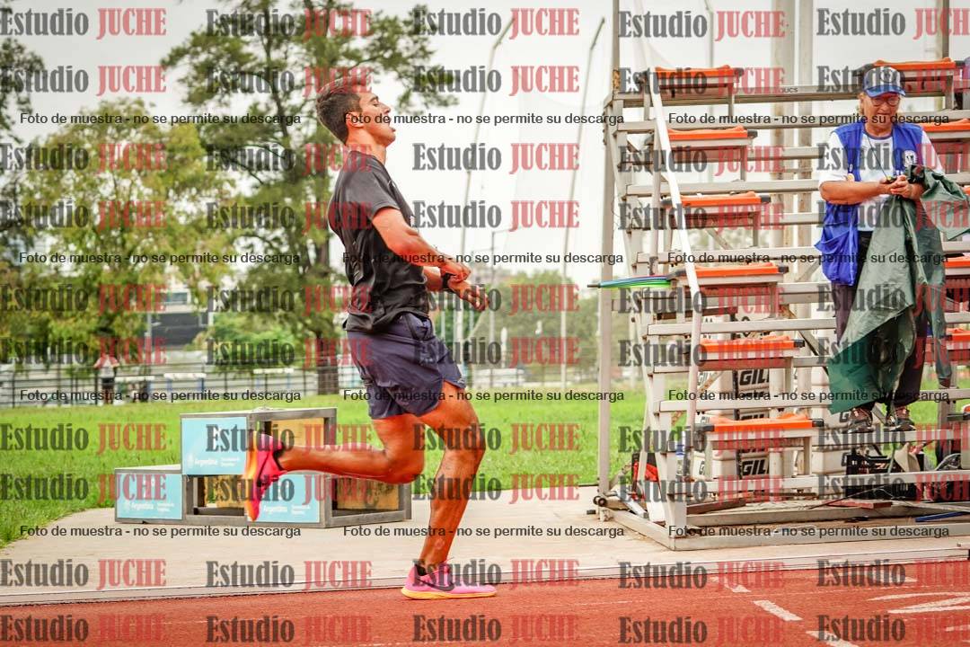 Fotos de los 1500 m llanos de varones - decatlón 10