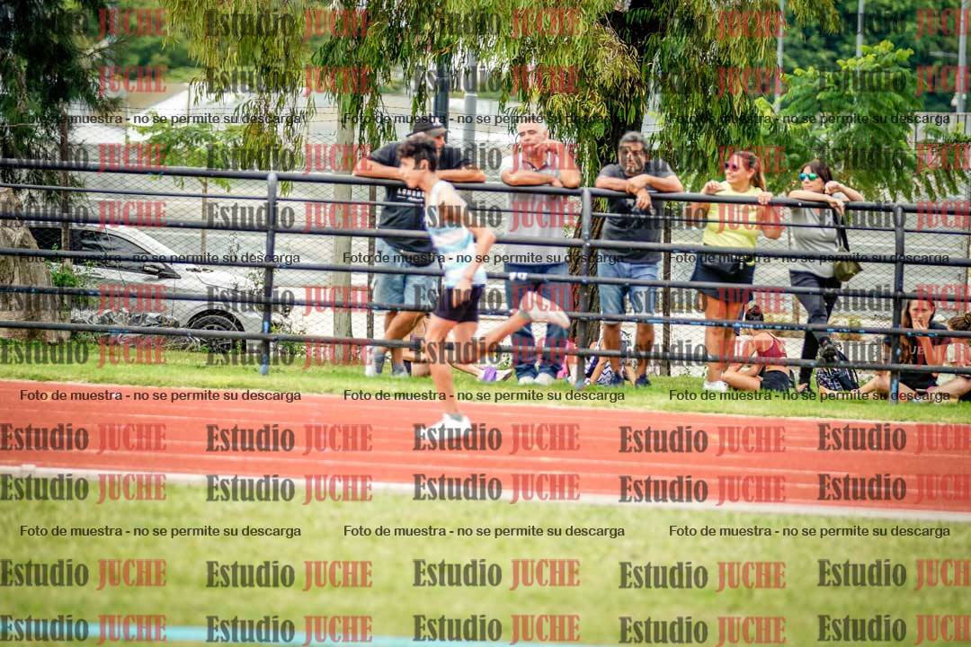 Fotos de los 295 m con vallas de varones