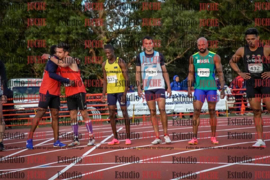 Fotos de los 1500 m llanos de varones - deca 10