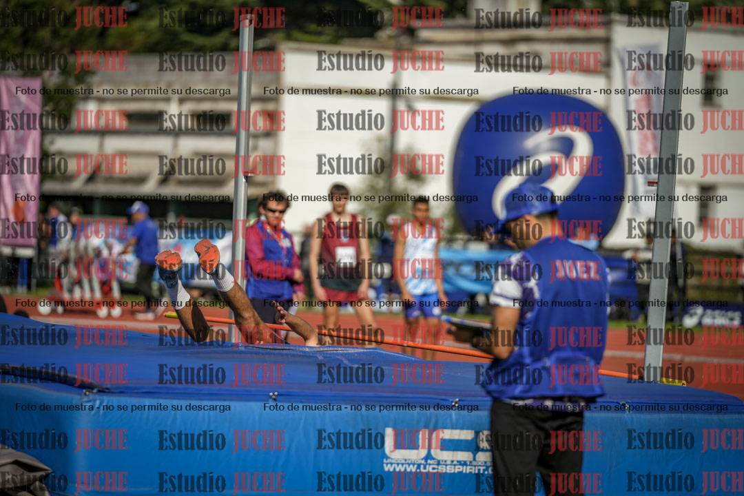 Fotos del salto en alto de varones