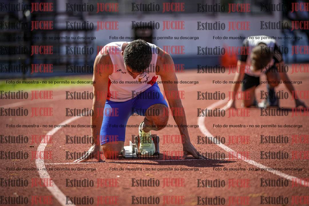 Fotos de los 400 m llanos de varones