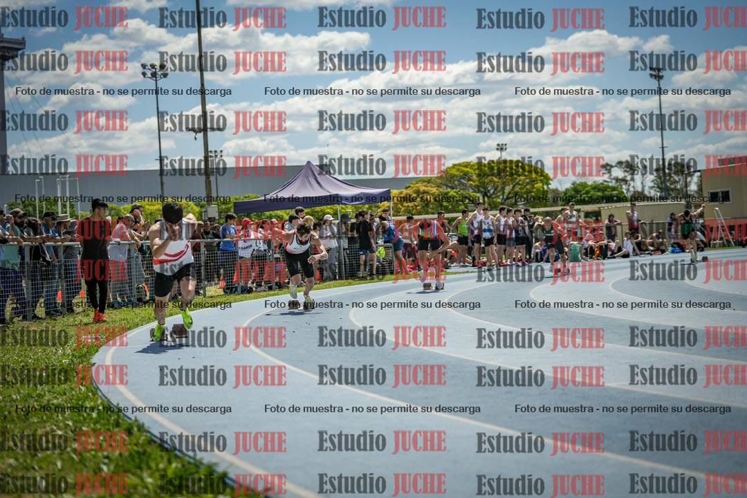 Fotos de los 400 m llanos de varones