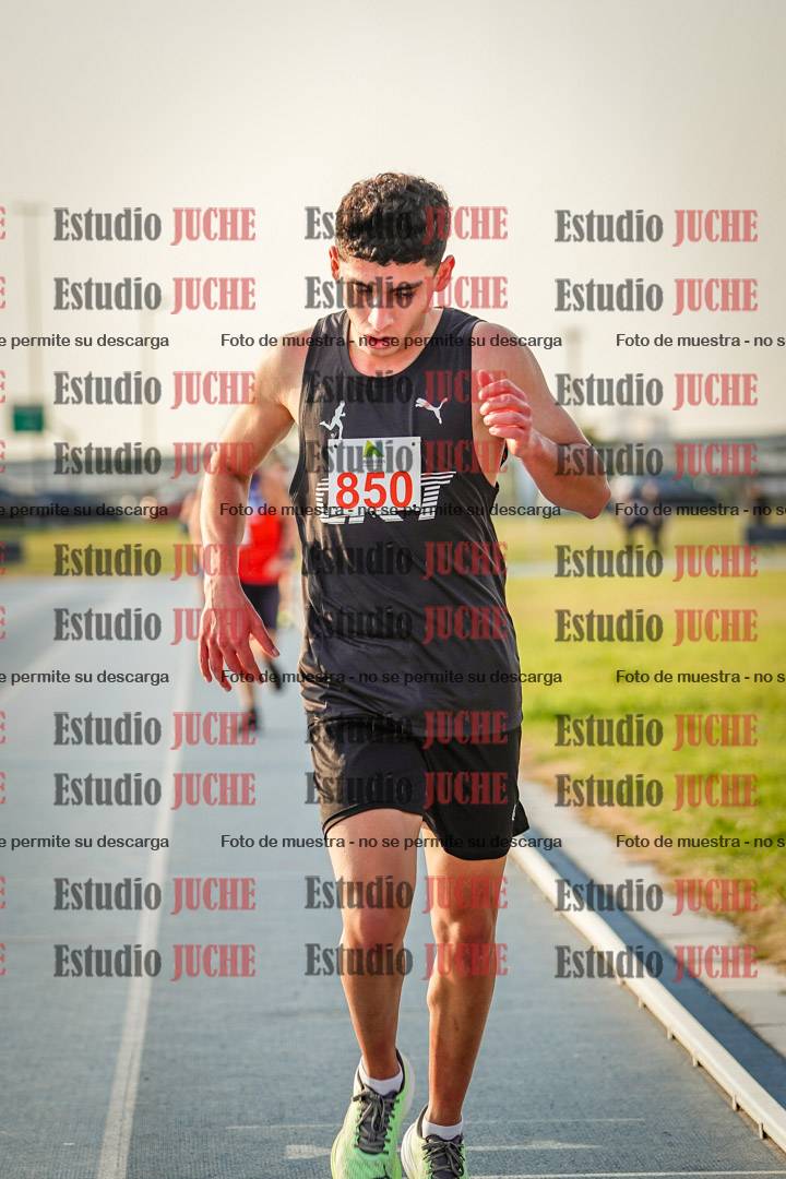 Fotos de los 3000 m llanos de varones