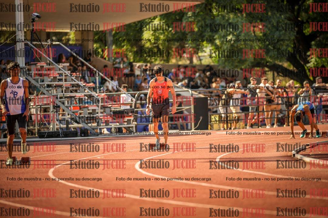 Fotos de los 400 m llanos de varones