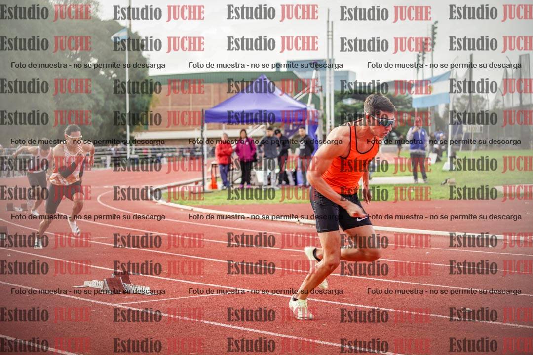 Fotos de los 400 m llanos de varones
