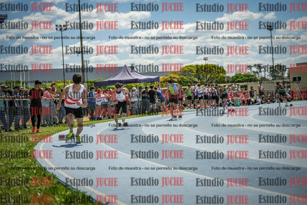 Fotos de los 400 m llanos de varones