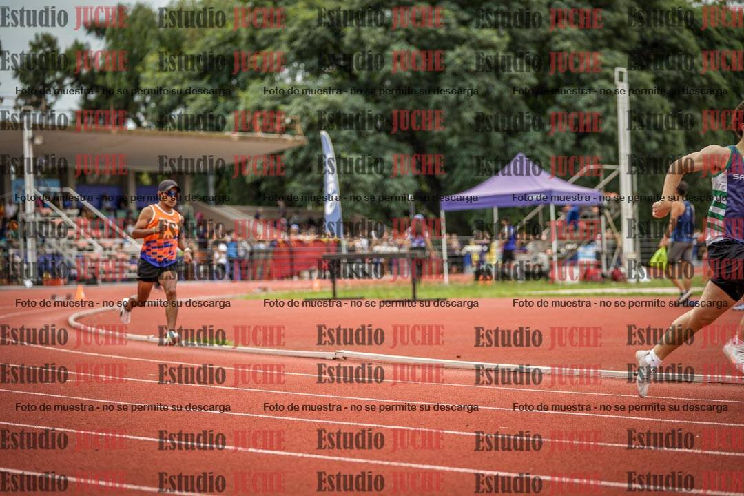 Fotos de los 400 m llanos de varones