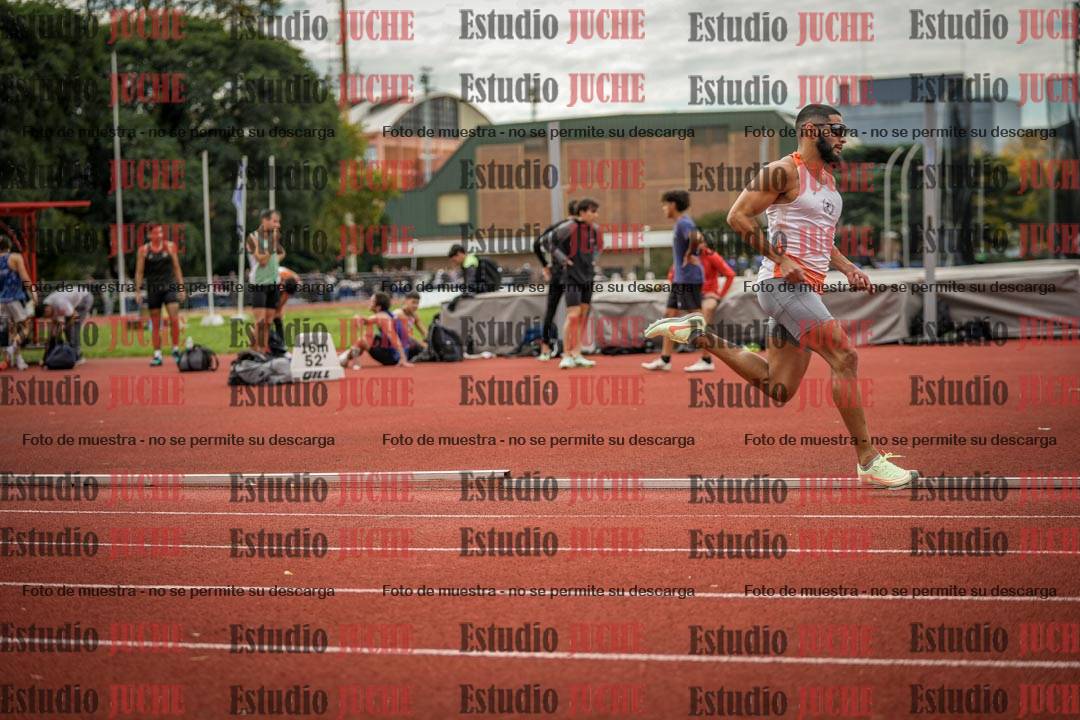 Fotos de los 400 m llanos de varones
