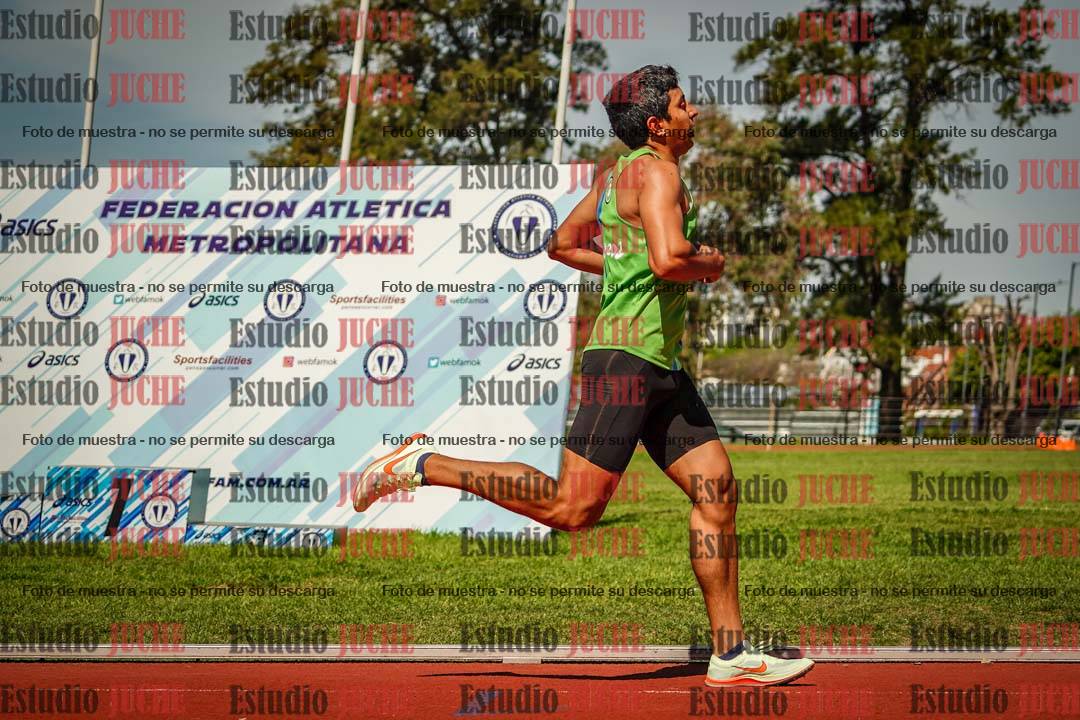 Fotos de los 800 m llanos de varones