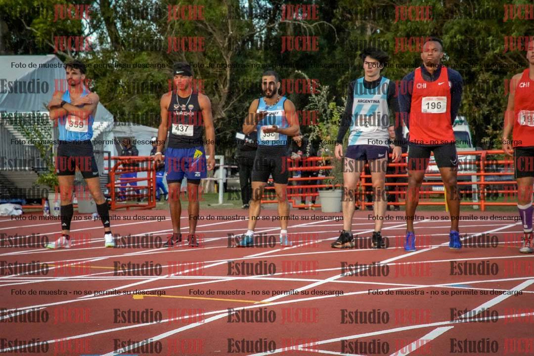 Fotos de los 1500 m llanos de varones - deca 10