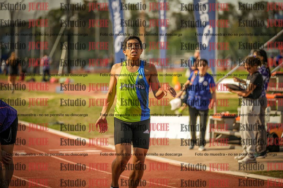 Fotos de los 400 m llanos de varones