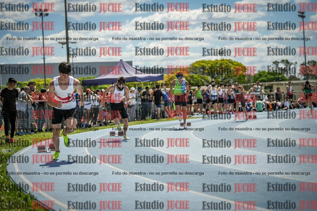 Fotos de los 400 m llanos de varones