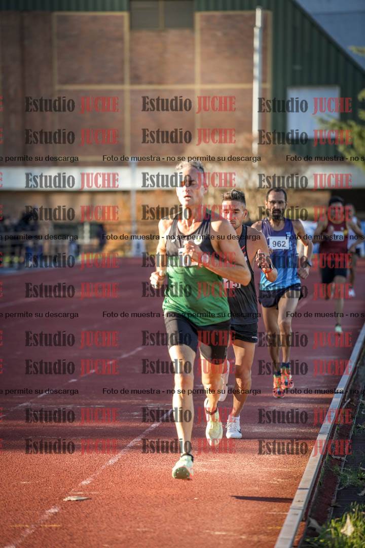 Fotos de los 3000 m llanos de varones