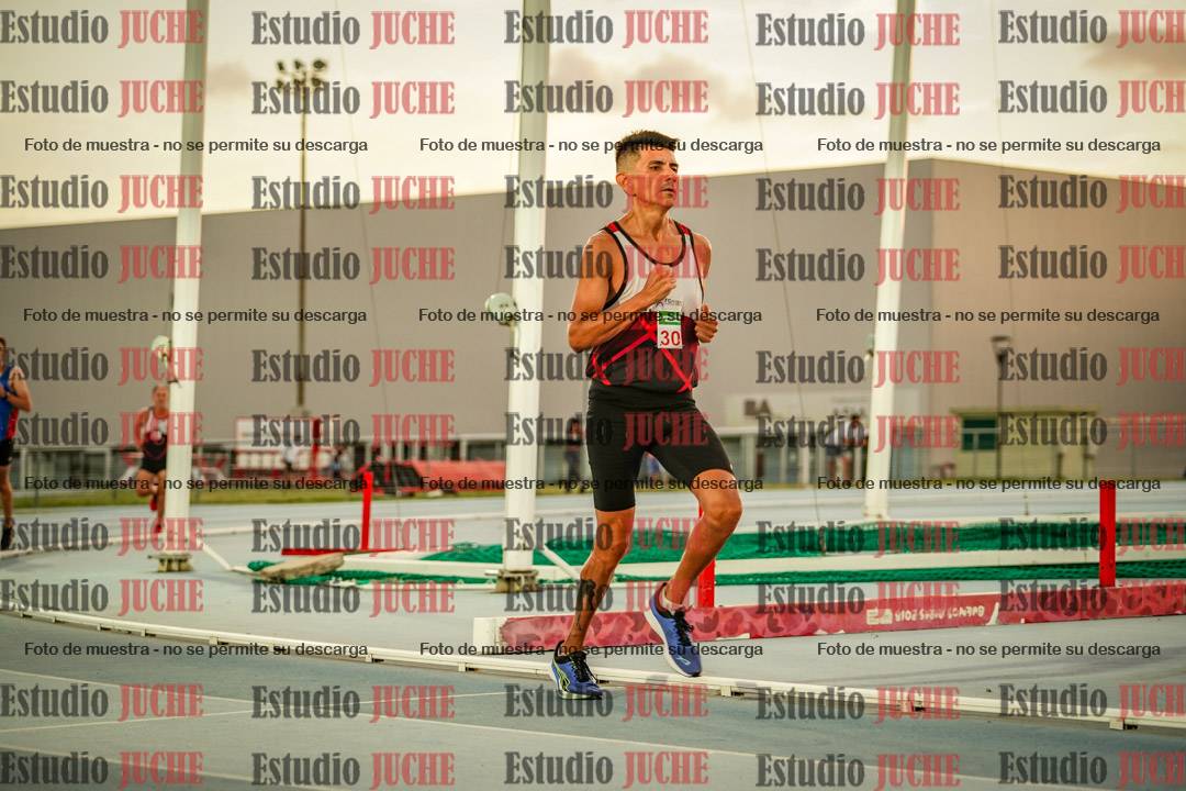 Fotos de los 3000 m llanos de varones