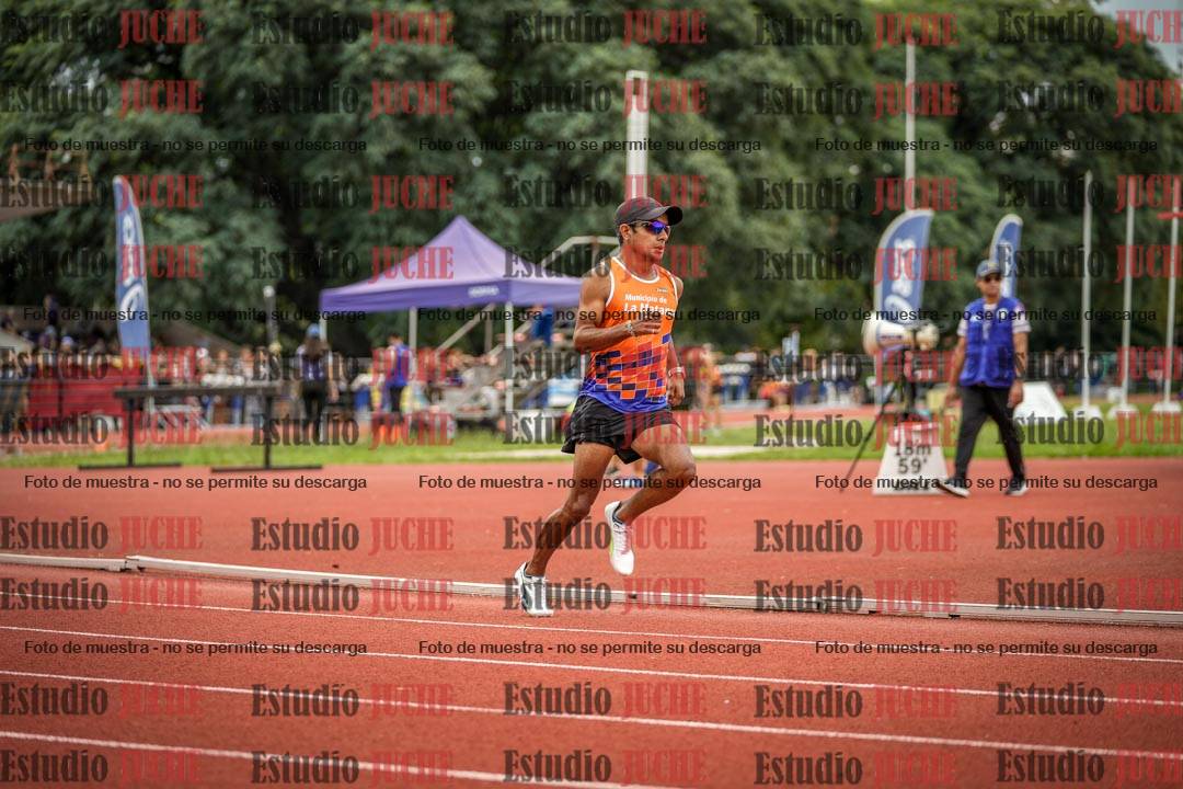 Fotos de los 400 m llanos de varones