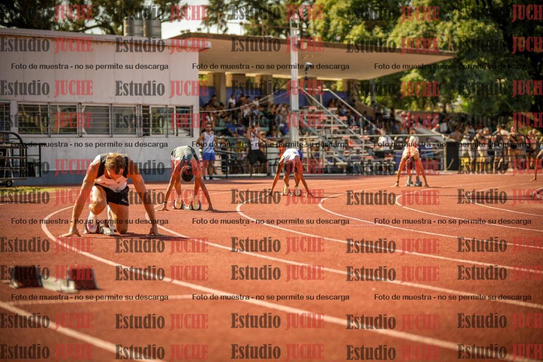 Fotos de los 400 m llanos de varones