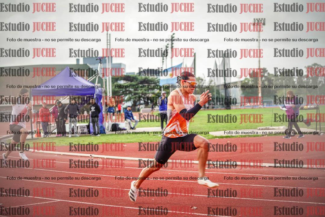 Fotos de los 400 m llanos de varones