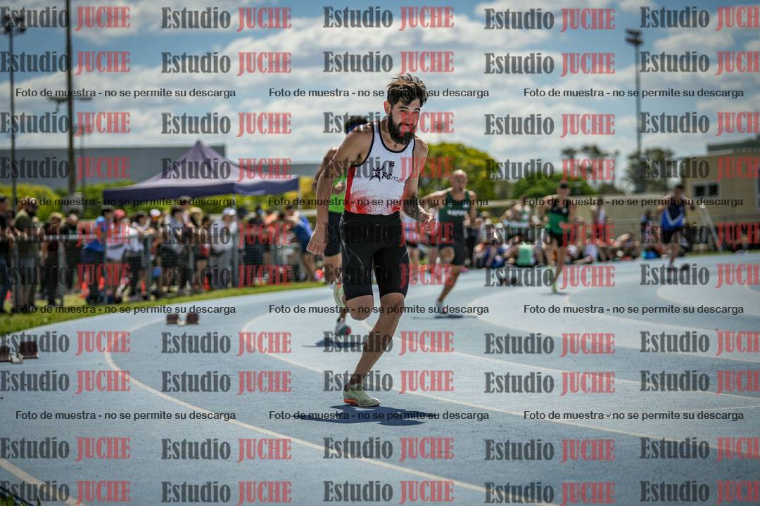Fotos de los 400 m llanos de varones