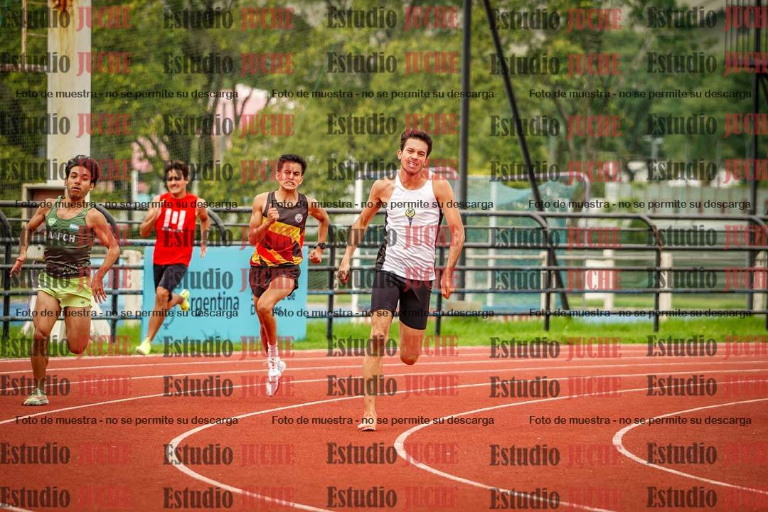 Fotos de los 400 m llanos de varones