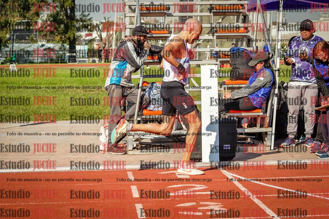 Fotos de los 800 m llanos de varones