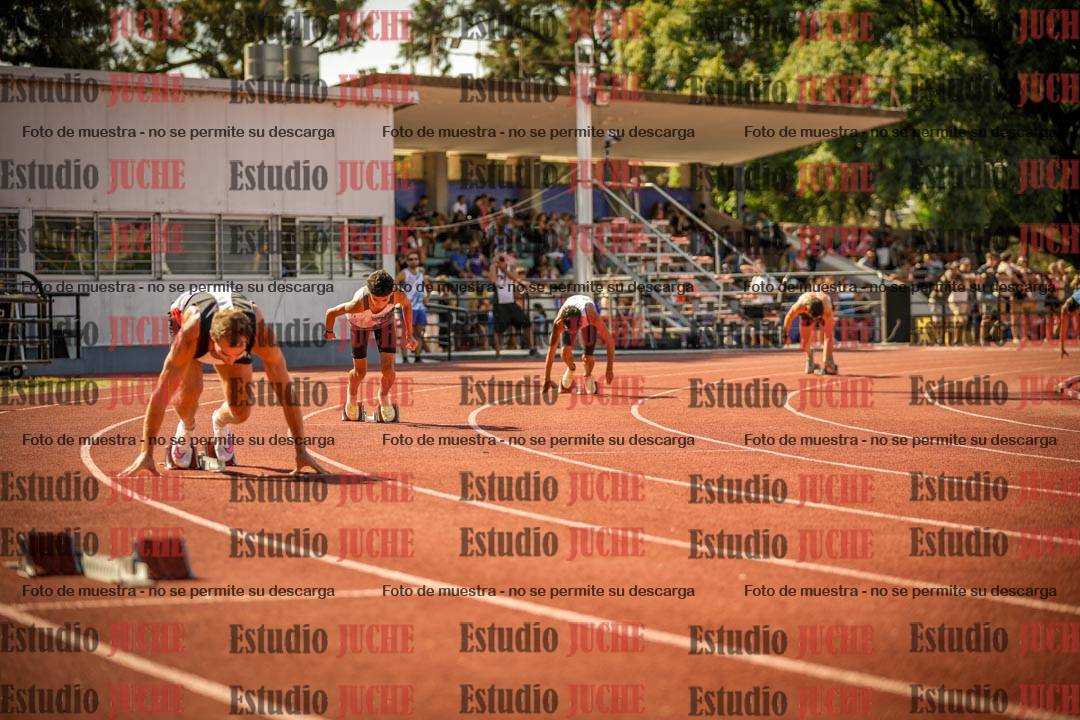 Fotos de los 400 m llanos de varones