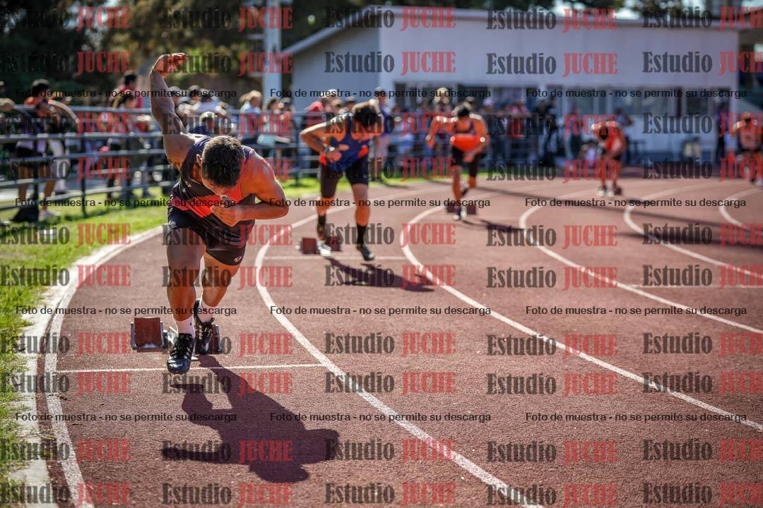 Fotos de los 400 m llanos de varones