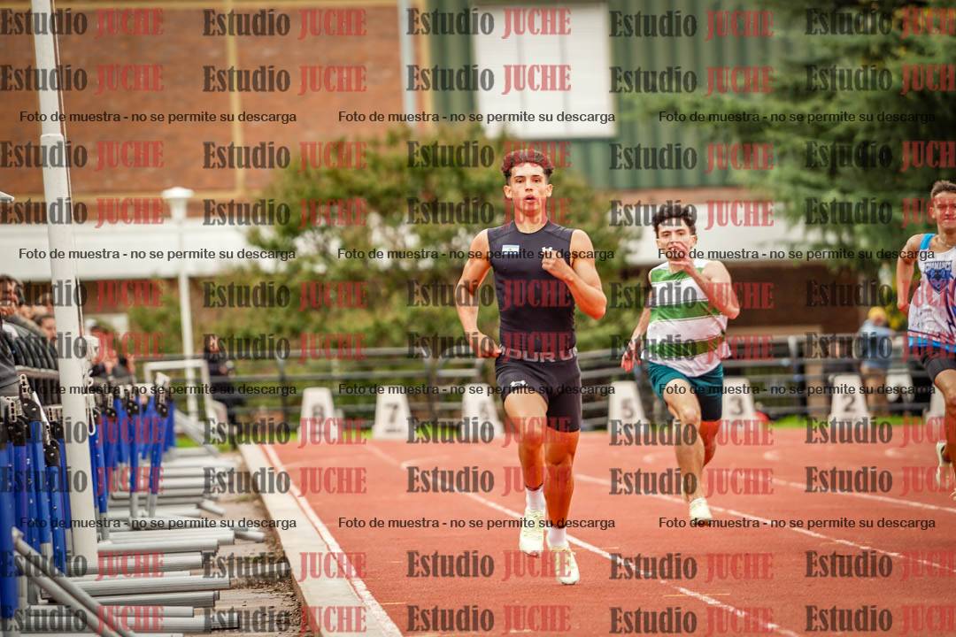 Fotos de los 400 m llanos de varones