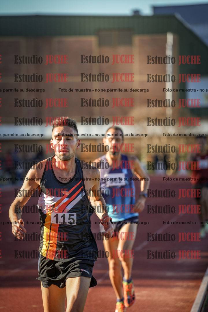 Fotos de los 3000 m llanos de varones