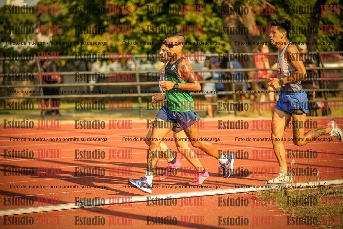 Fotos de los 5000 m llanos de mujeres y varones