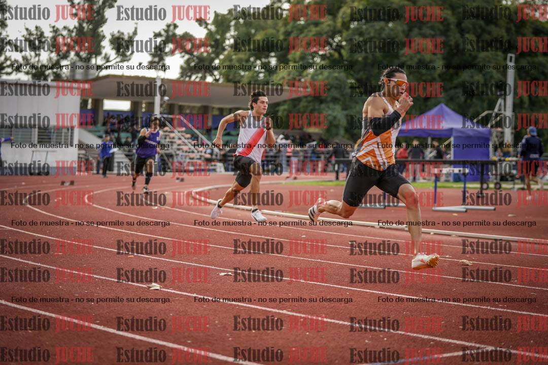 Fotos de los 400 m llanos de varones