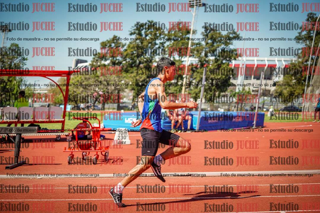 Fotos de los 400 m llanos de varones