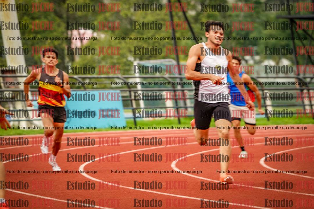 Fotos de los 400 m llanos de varones
